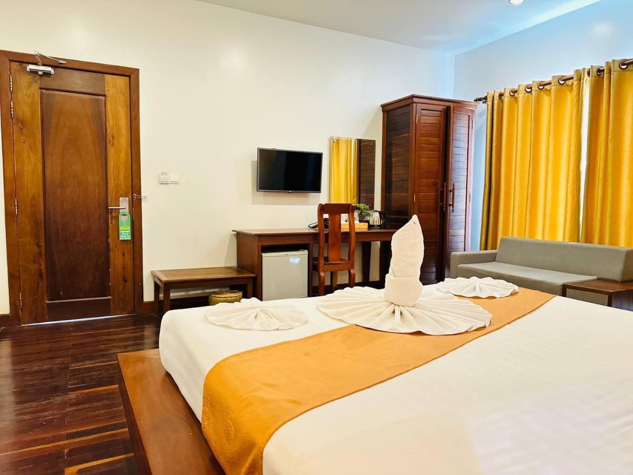 Holy Angkor Hotel سيام ريب المظهر الخارجي الصورة