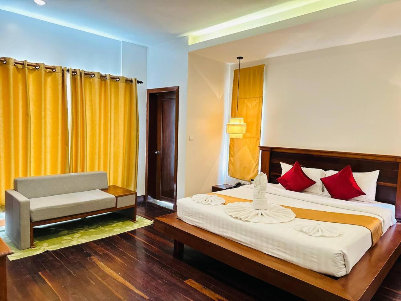 Holy Angkor Hotel سيام ريب المظهر الخارجي الصورة