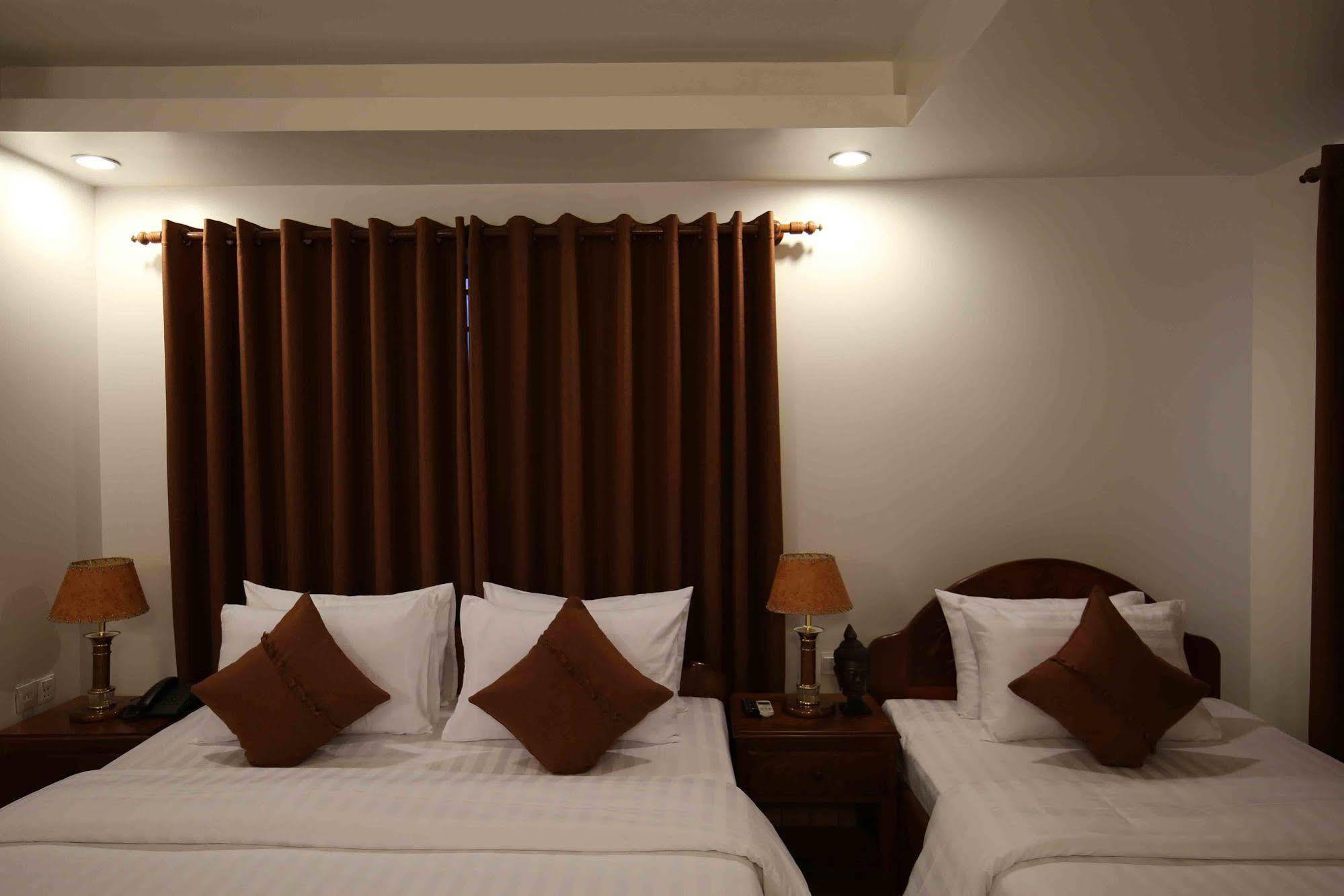 Holy Angkor Hotel سيام ريب المظهر الخارجي الصورة